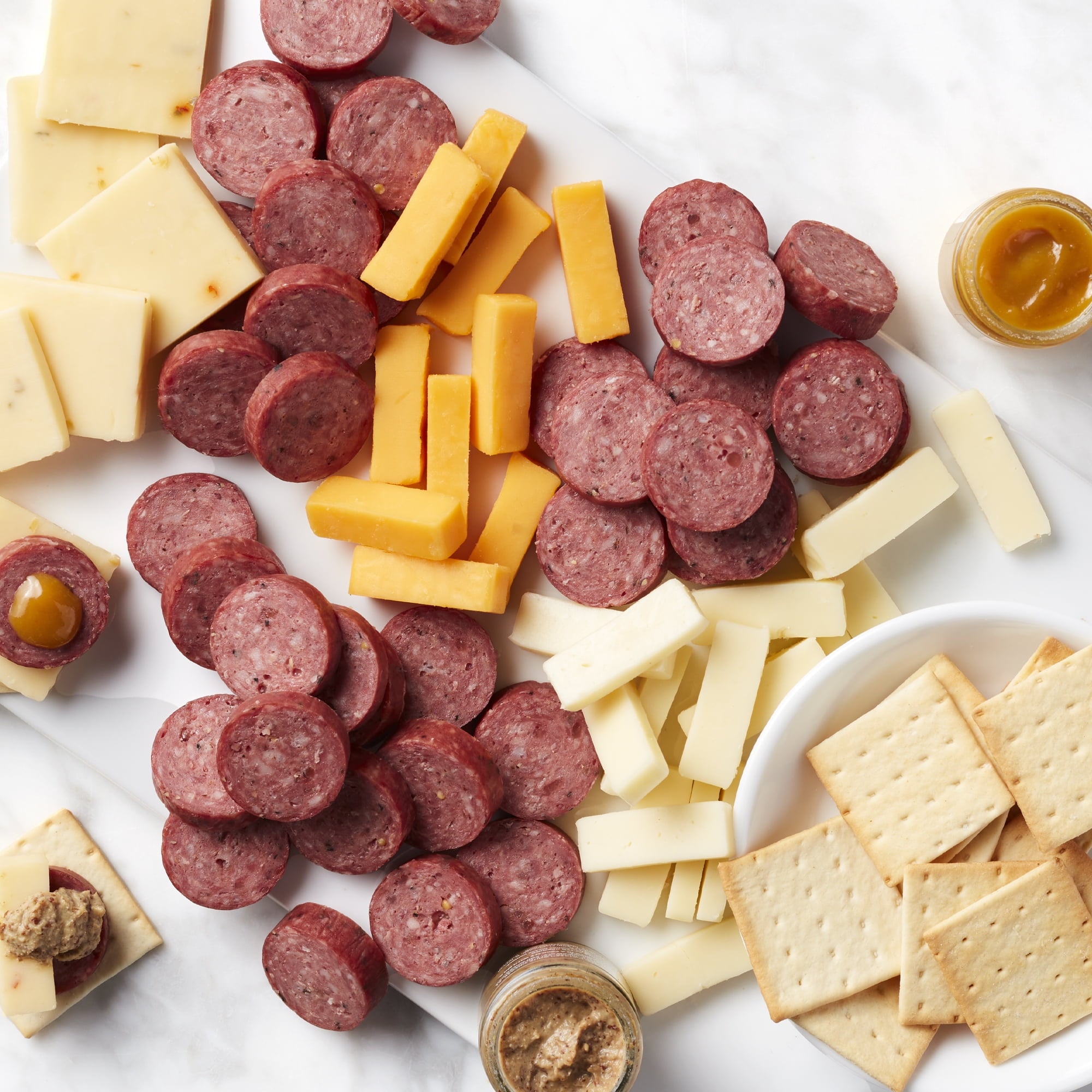 Hickory Farms $24.86 Meat & Cheese Holiday Gift Box Gourmet Charcuterie Set