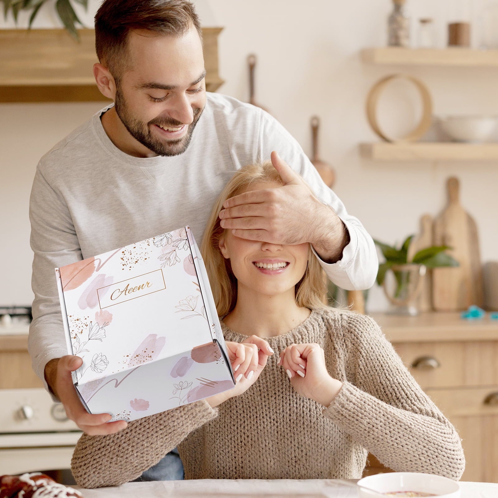 Gift Baskets for Women, 8 Pcs Spa Basket Set,  Birthday Gift for Women,  Christmas Gift Set, and Valentine's Day Gift, Beauty Holiday Birthday Gifts Idea for Her, White